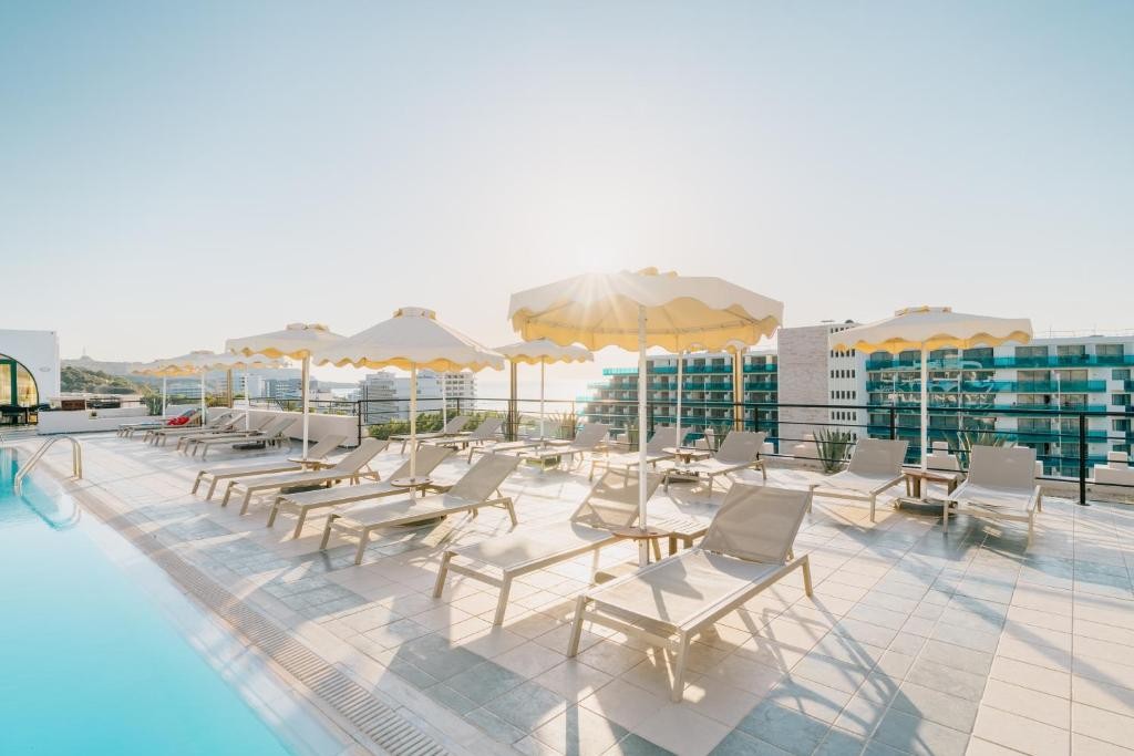 Calypso Palace Hotel