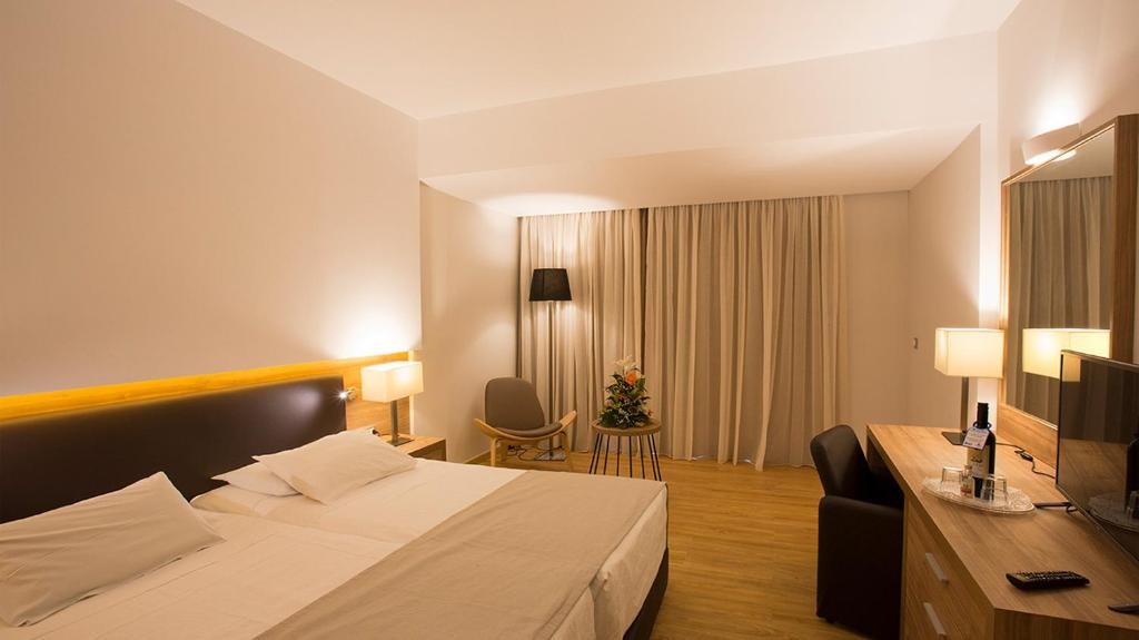 Calypso Palace Hotel
