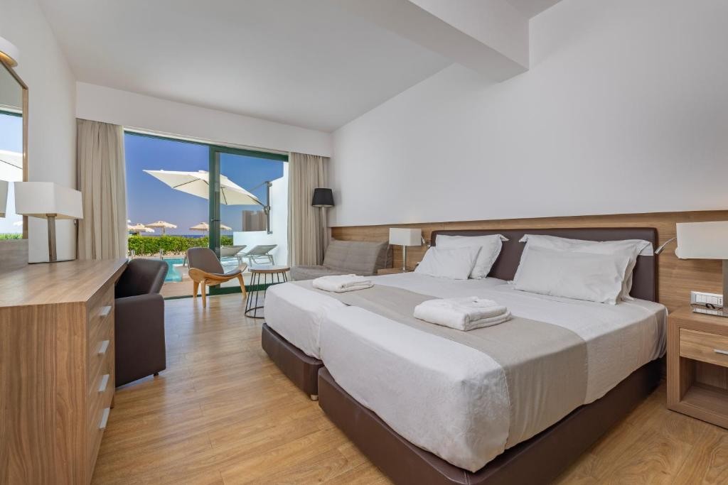 Calypso Palace Hotel