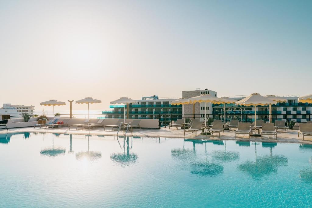 Calypso Palace Hotel