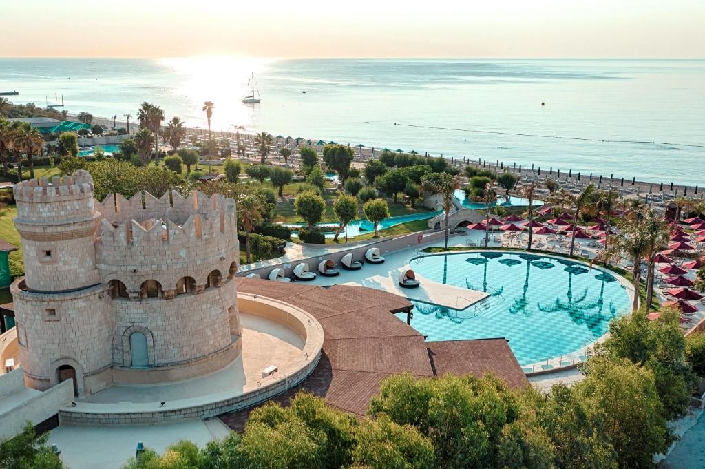 Esperos Palace Resort