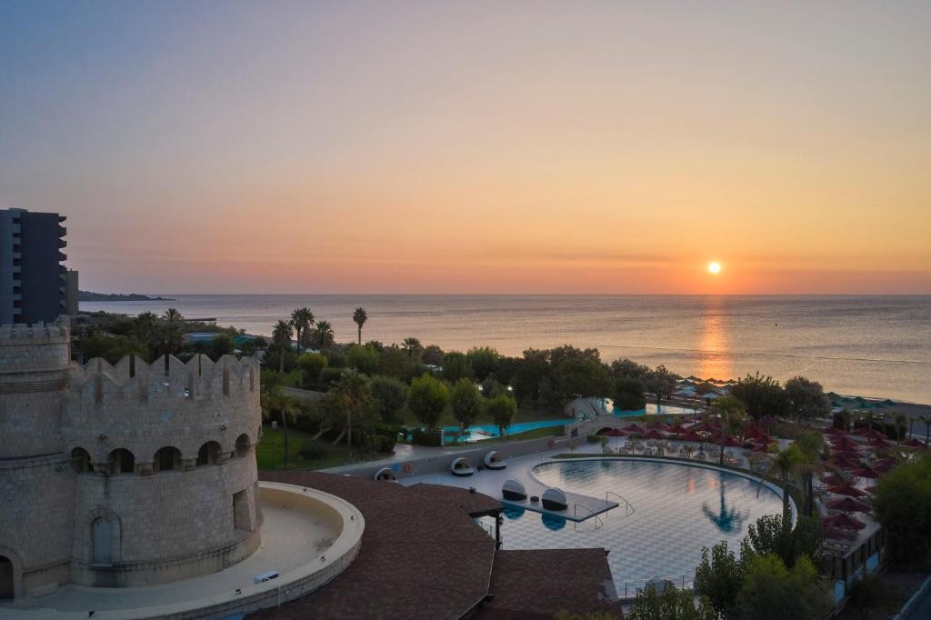 Esperos Palace Resort