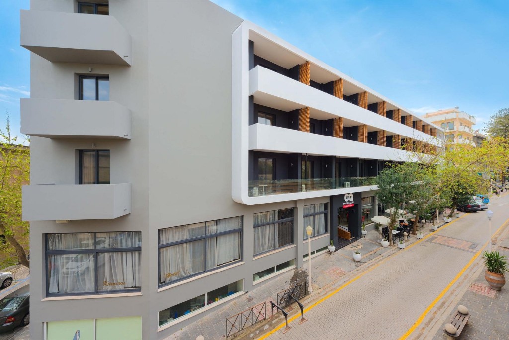Gq Hotel & Club (Adults Only +13)