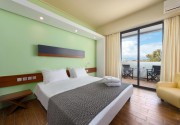 Gq Hotel & Club (Adults Only +13)
