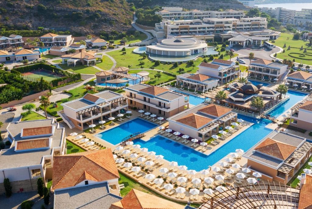 La Marquise Luxury Resort Complex