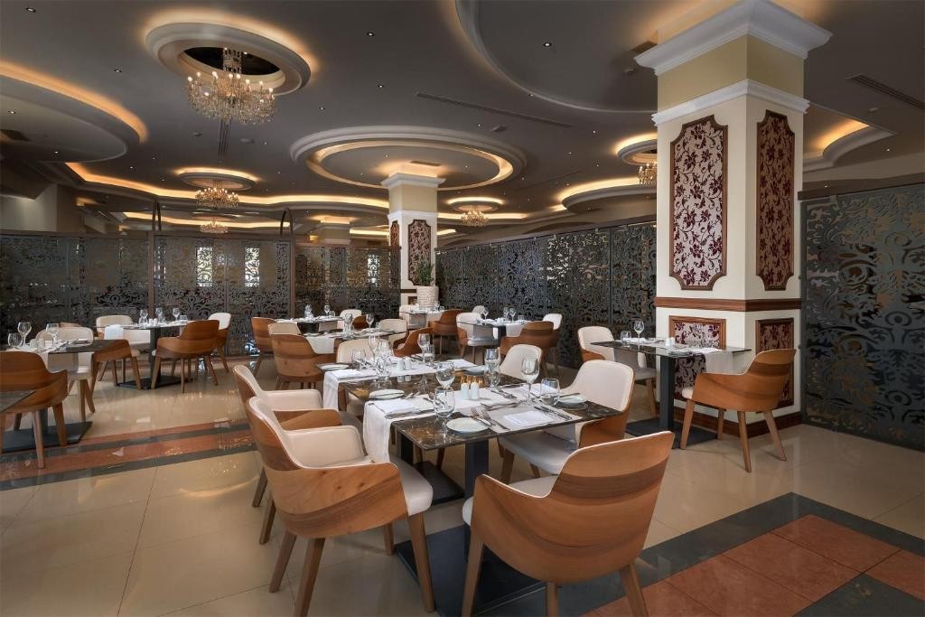 La Marquise Luxury Resort Complex