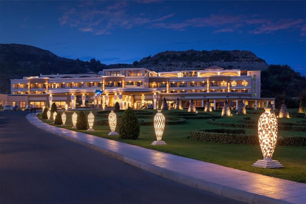 La Marquise Luxury Resort Complex