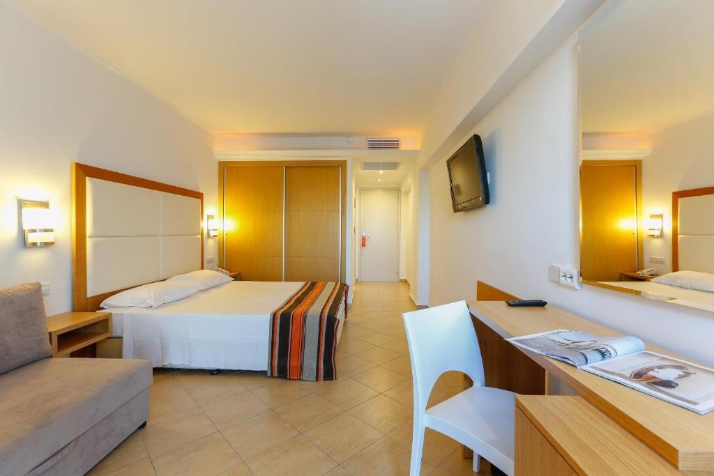 Maris Sol Sun Palace Hotel