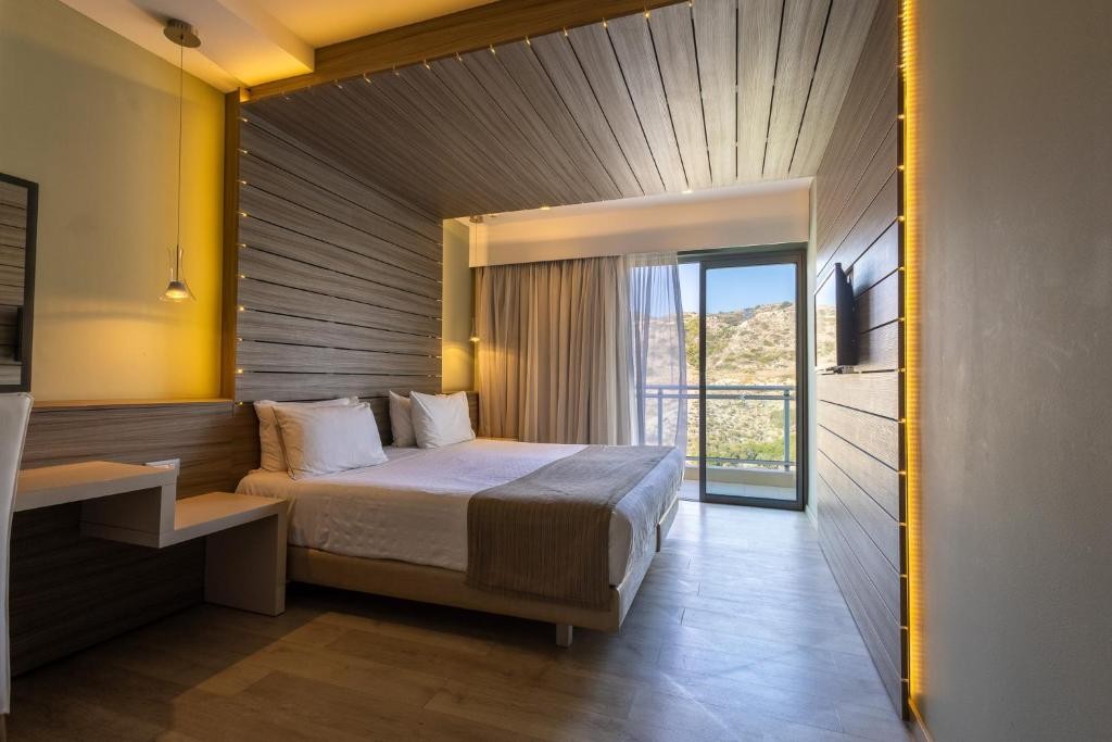 Pegasos Deluxe Beach Hotel