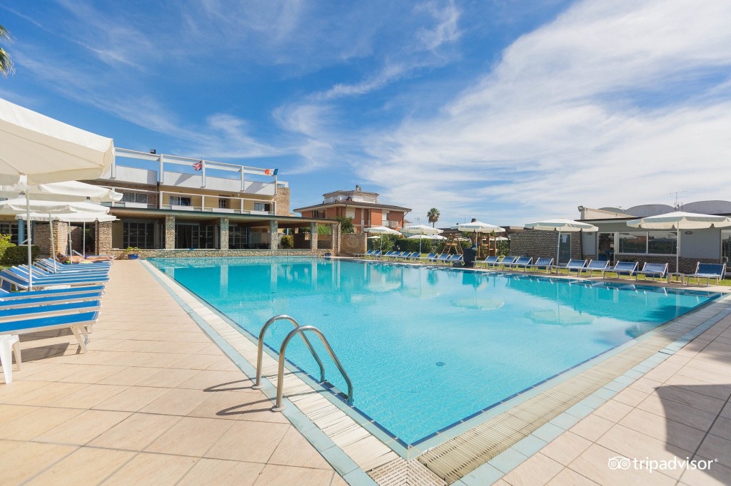 ALBERGO MEDITERRANEO