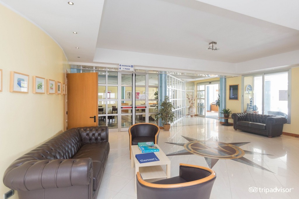 ALBERGO MEDITERRANEO