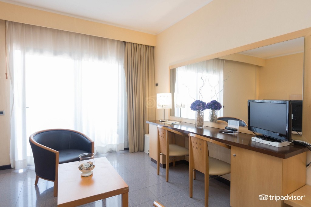ALBERGO MEDITERRANEO