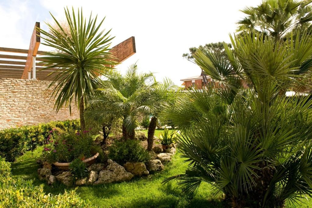 ALBERGO MEDITERRANEO