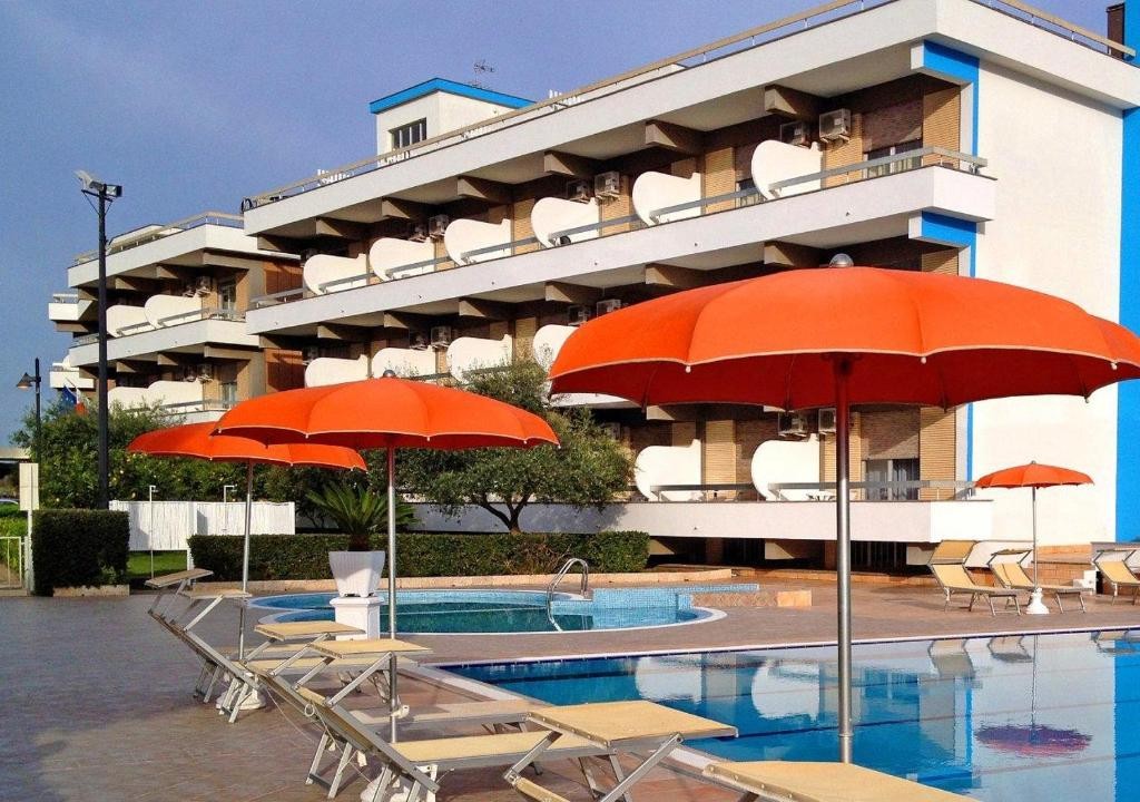 HOTEL RIVER PALACE