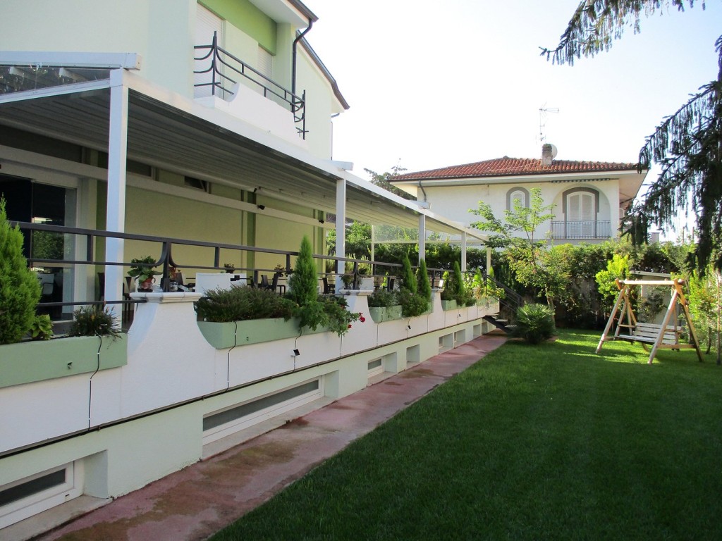 HOTEL VILLA CHIARA