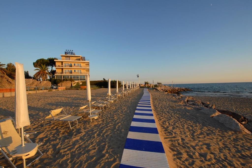 GRAND HOTEL L'APPRODO