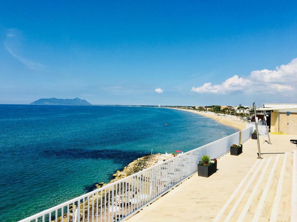 GRAND HOTEL L'APPRODO