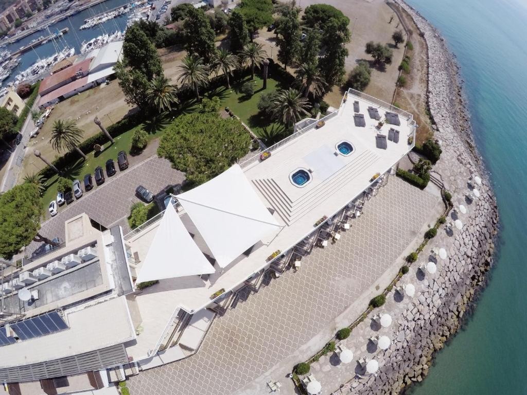 GRAND HOTEL L'APPRODO