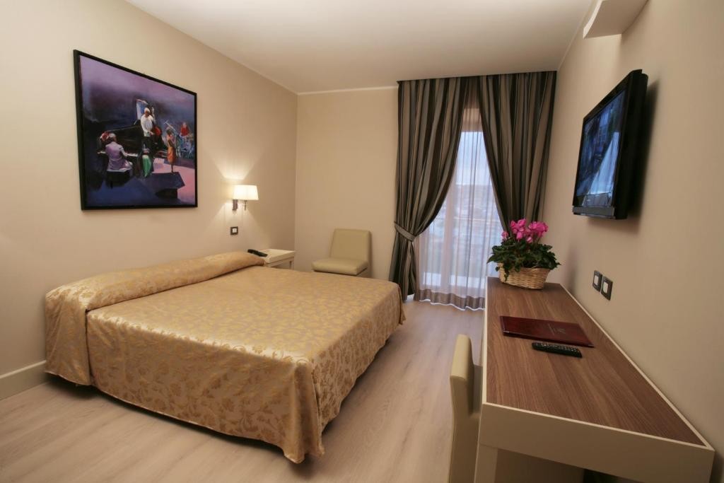HOTEL MIRASOLE INTERNATIONAL