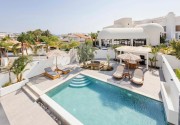 Kouros Exclusive Suites - Adults Only