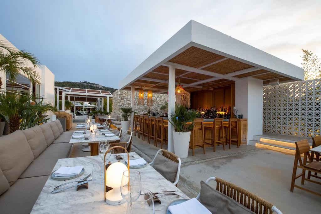 Kouros Exclusive Suites - Adults Only