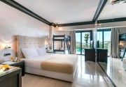 Muses Hotel
