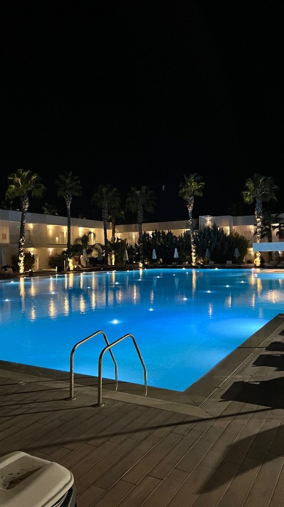 White Dreams Resort