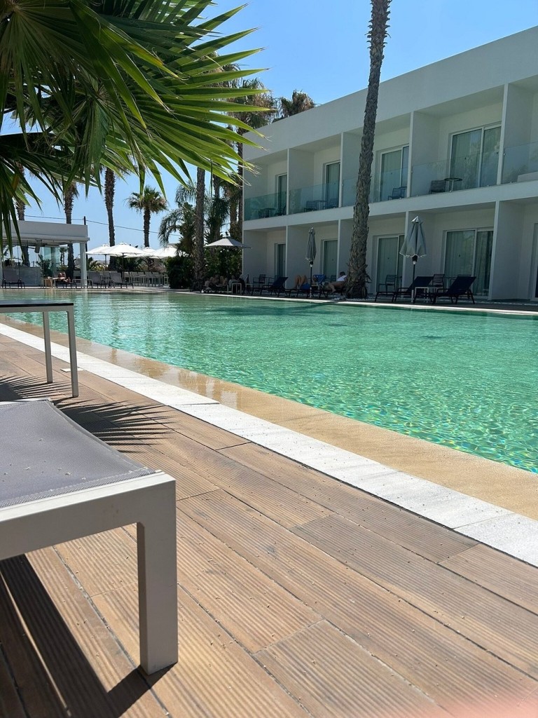 White Dreams Resort