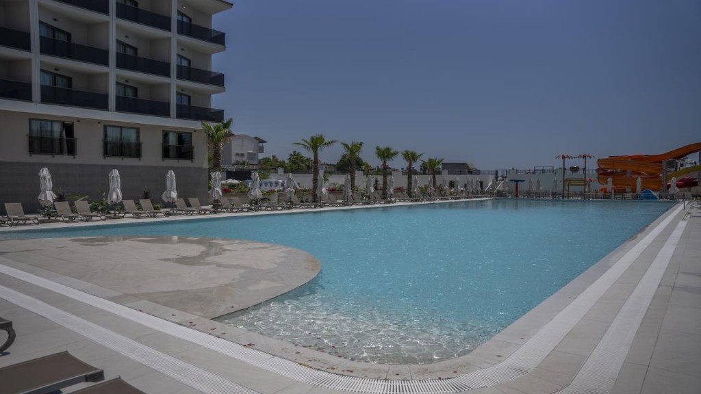 AVIA RESORT & SPA HOTEL