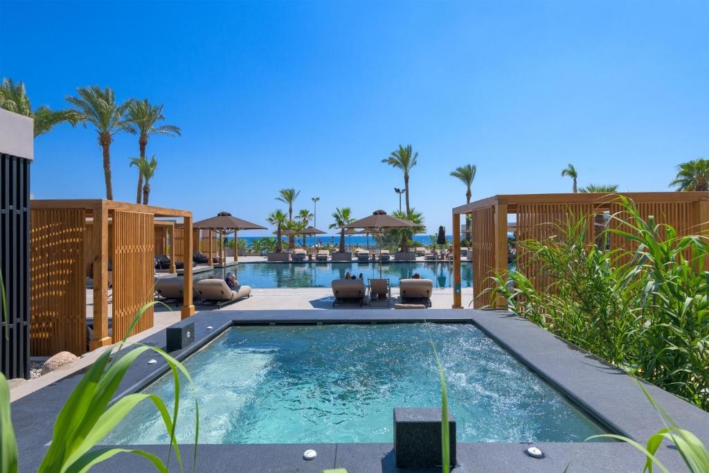 AMMADES ALL-SUITES BEACH HOTEL & SPA