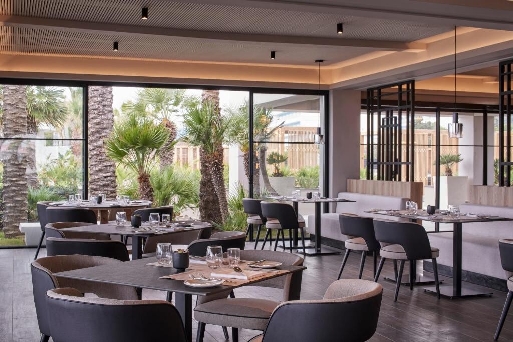 AMMADES ALL-SUITES BEACH HOTEL & SPA