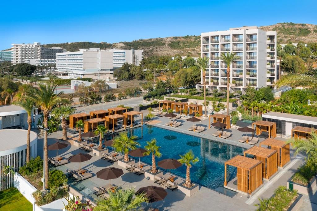 AMMADES ALL-SUITES BEACH HOTEL & SPA