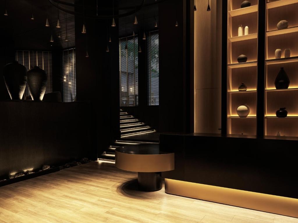 AMMADES ALL-SUITES BEACH HOTEL & SPA