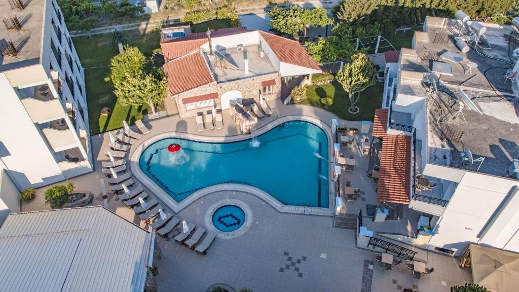 Bright Star Apartments
