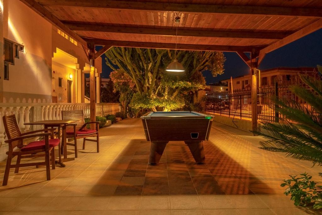 Bright Star Apartments