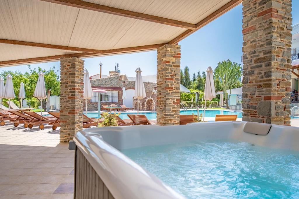 Bright Star Apartments