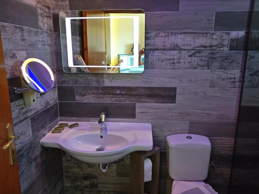 Bright Star Apartments