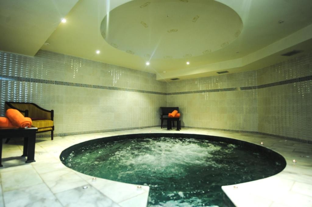 HOTEL RIAD ENNAKHIL