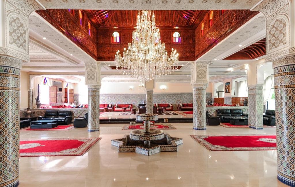 HOTEL RIAD ENNAKHIL