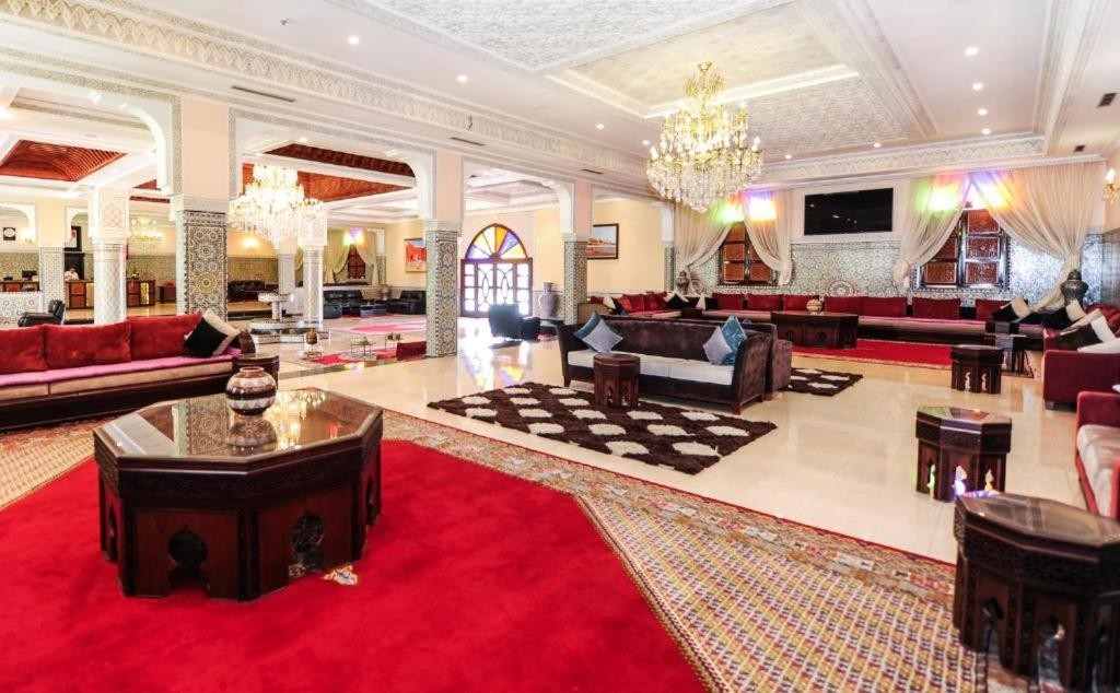 HOTEL RIAD ENNAKHIL