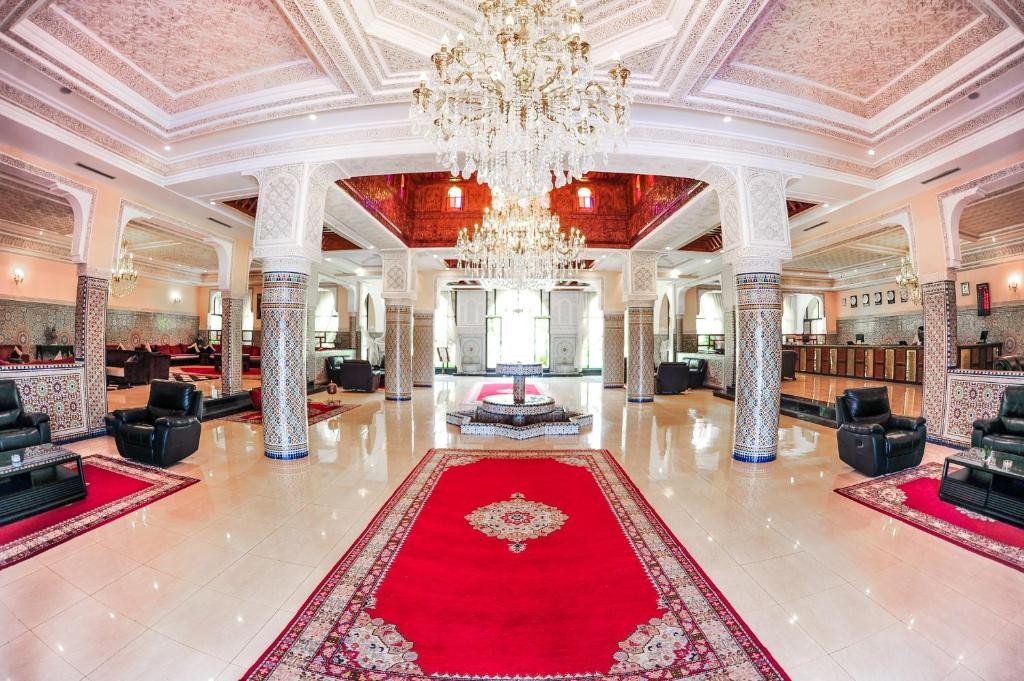 HOTEL RIAD ENNAKHIL
