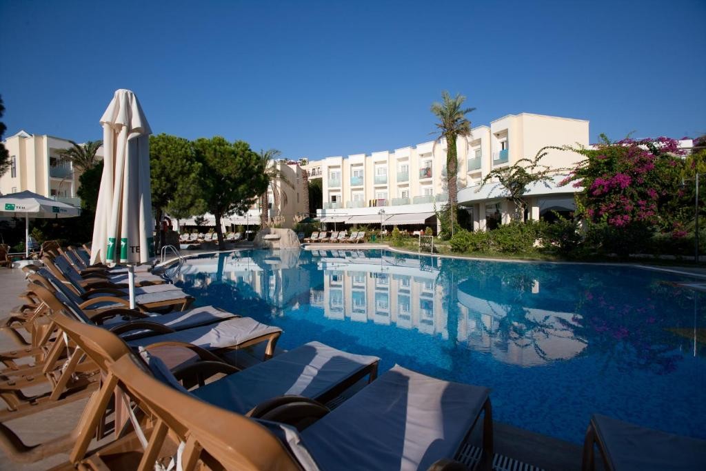 AYAZ AQUA BEACH HOTEL