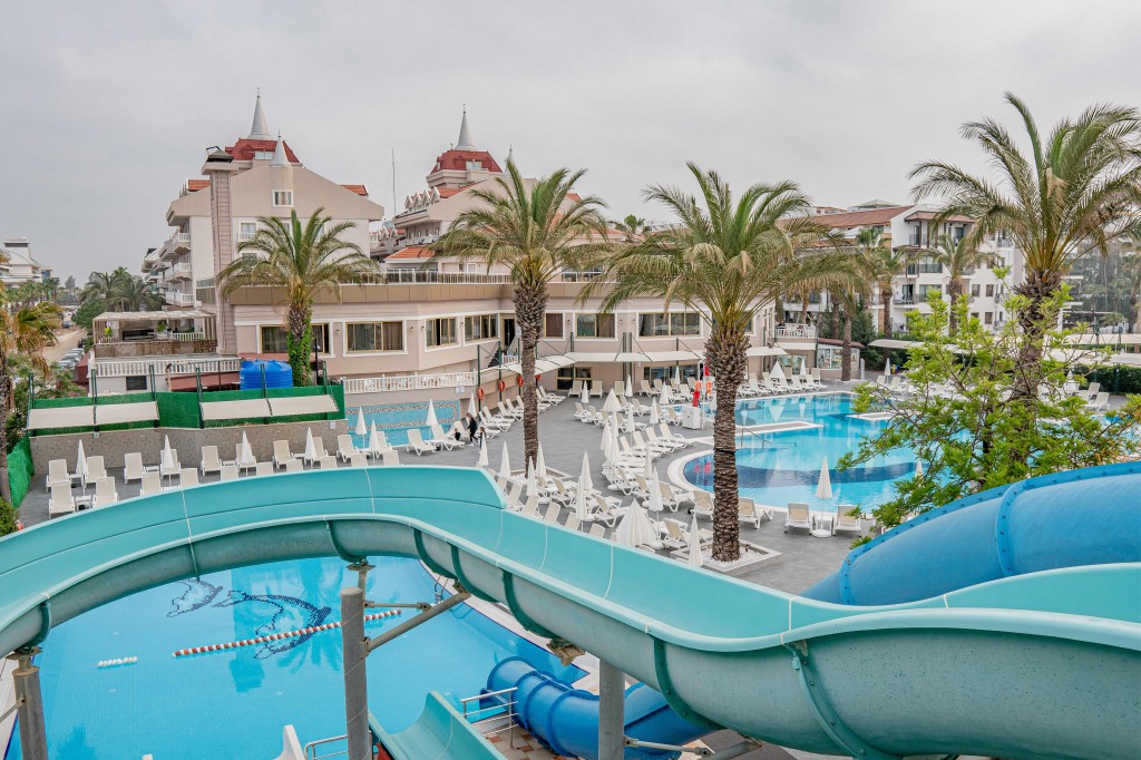 AYDINBEY FAMOUS RESORT