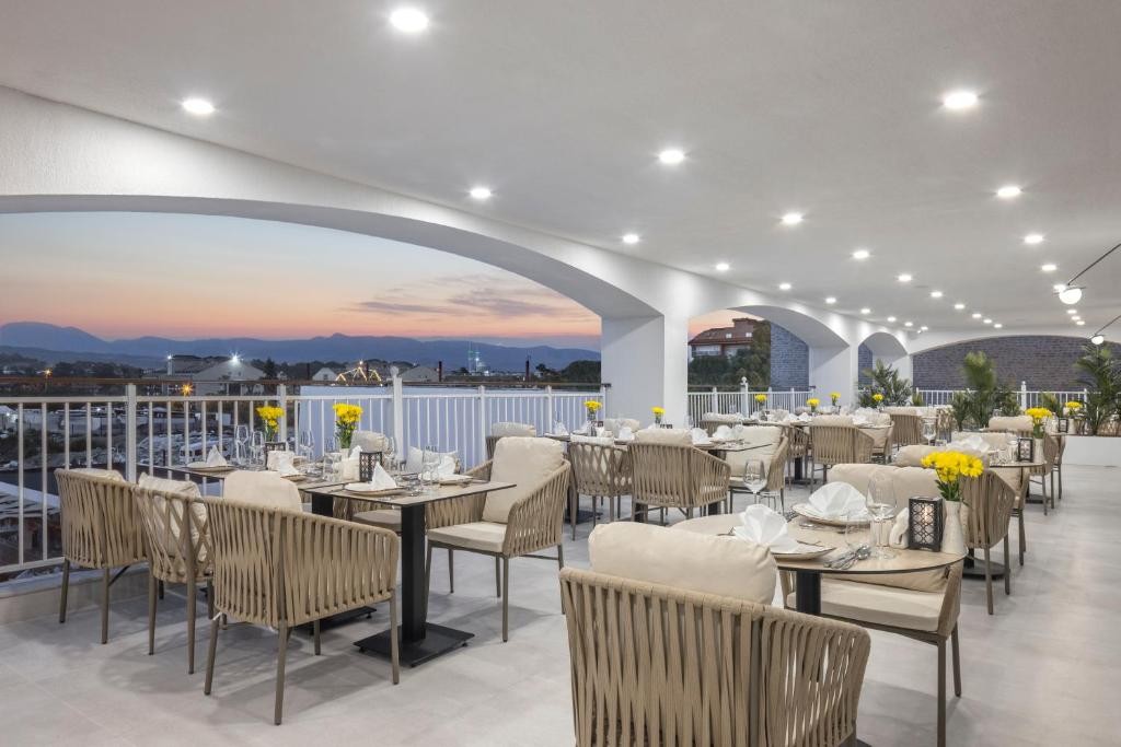 ARCANUS HOTELS TRENDLINE SIDE