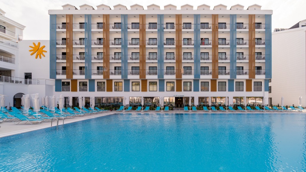 ARCANUS HOTELS TRENDLINE SIDE
