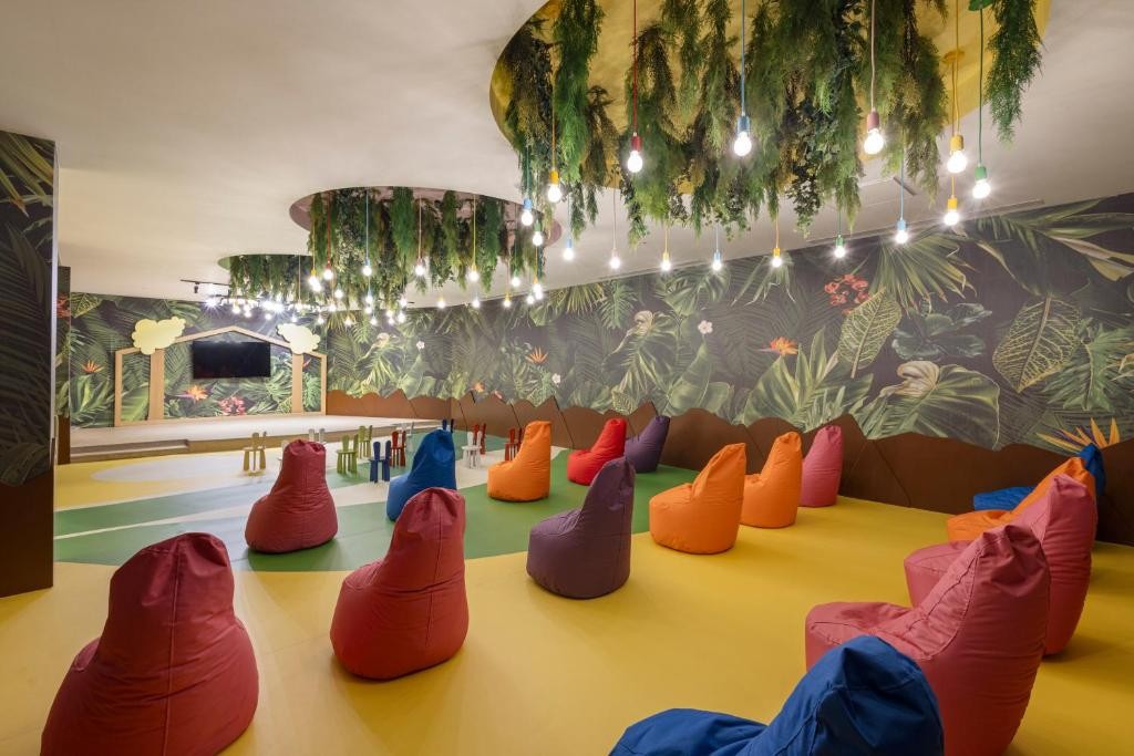 ARCANUS HOTELS TRENDLINE SIDE