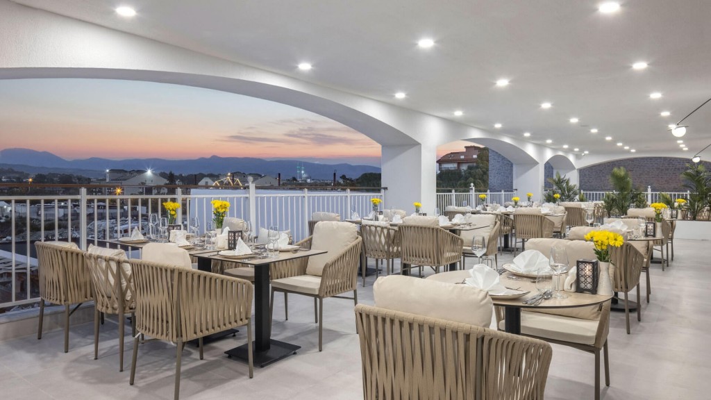 ARCANUS HOTELS TRENDLINE SIDE