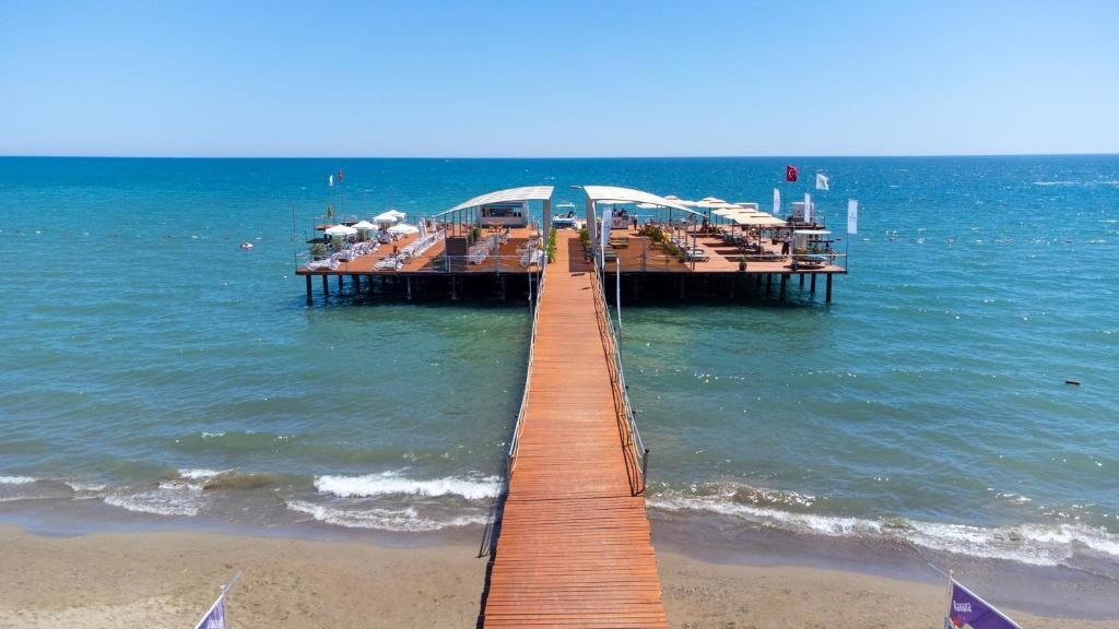 PINE BEACH BELEK