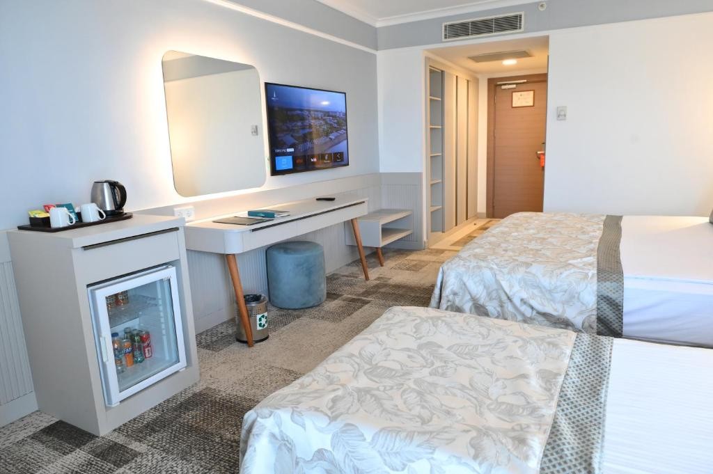 PINE BEACH BELEK