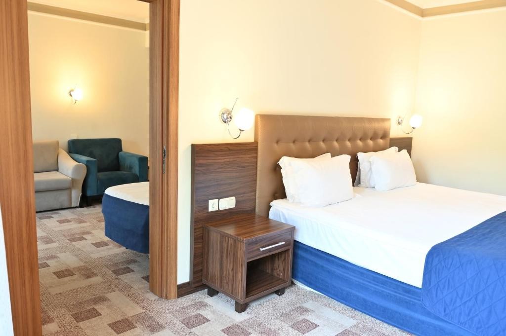 PINE BEACH BELEK